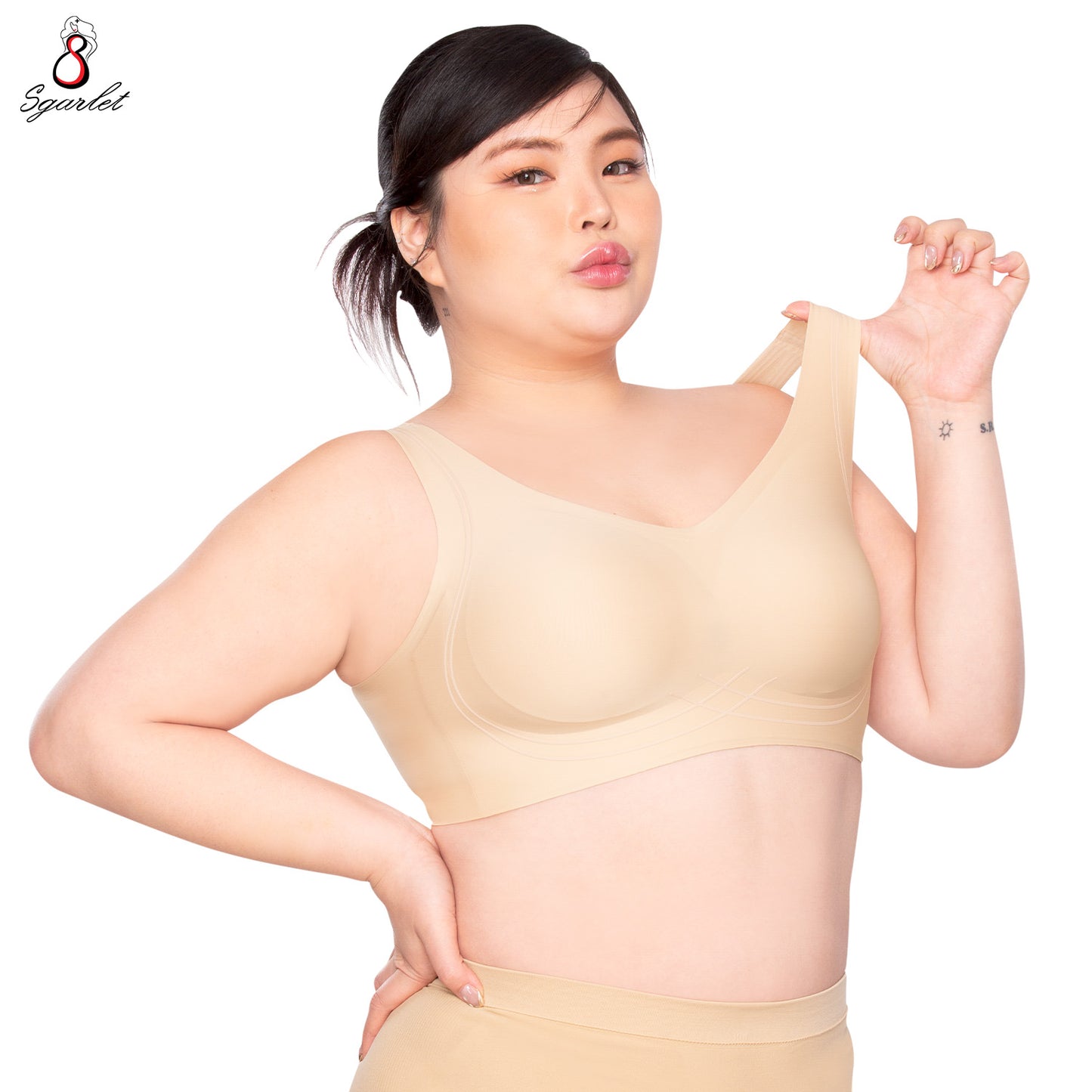 Sgarlet เสื้อในไซส์ใหญ่ ไร้โครง ไร้ตะเข็บ แบบ Bonding ใส่สบาย สีเนื้อ/สีดำ MB1528