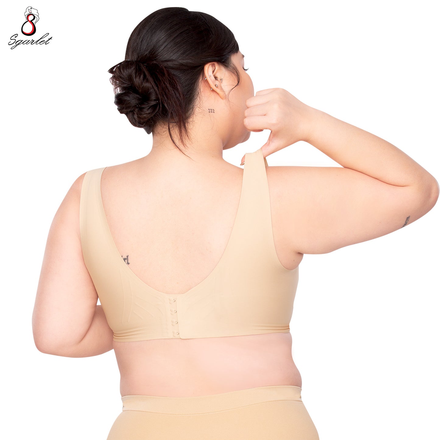 Sgarlet เสื้อในไซส์ใหญ่ ไร้โครง ไร้ตะเข็บ แบบ Bonding ใส่สบาย สีเนื้อ/สีดำ MB1528